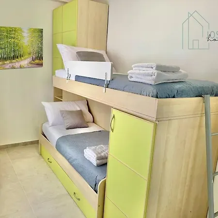 Josef House Graniti