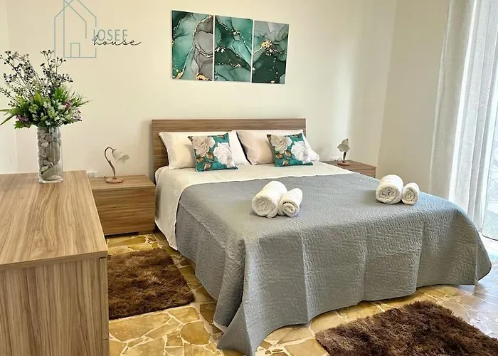 Josef House Appartement *